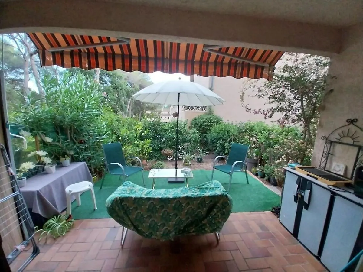 Pool,Beach,Garden,Parking Free,4 Travelers Saint-Raphael  0*, Saint-Raphael (Var) France
